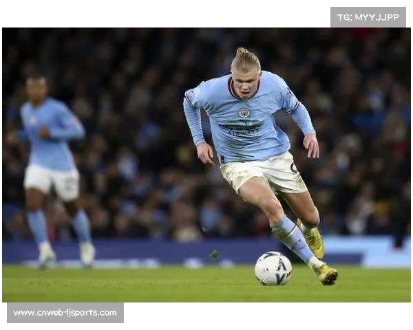 英超金靴竞争白热化，哈兰德14球领跑萨拉赫紧追