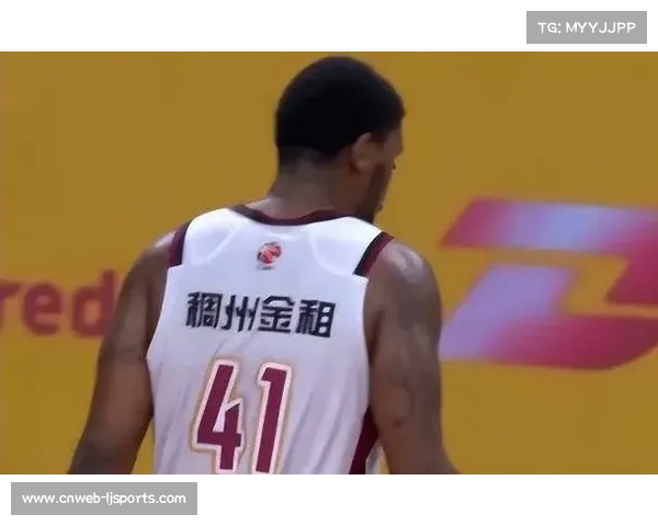 广东队三分改判两分引热议，裁判报告确认约克绝杀球符合规则